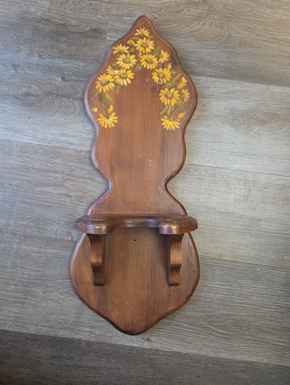 Vintage Hand Painted Yellow Daisy Wooden Oil Lamp Holder Wall Decor Shelf